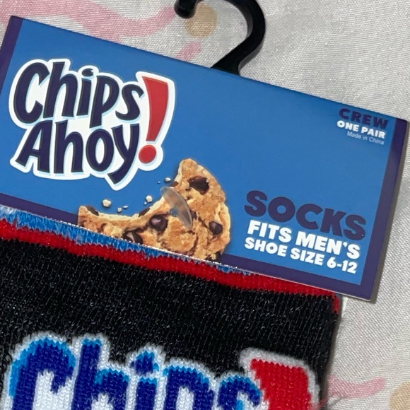 Chips Ahoy Logo mens crew Socks size 6-12 funny crazy black blue cookies… - Picture 5 of 6